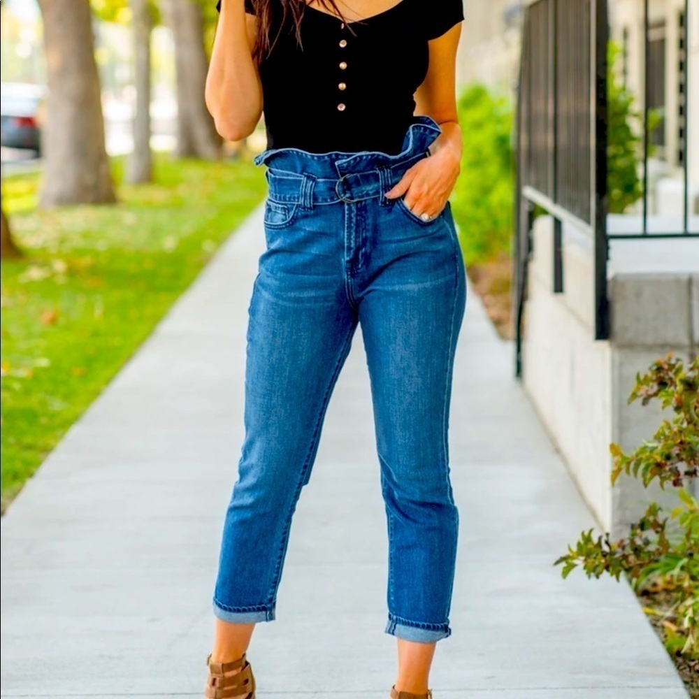 Woman’s Hidden Denim Jeans